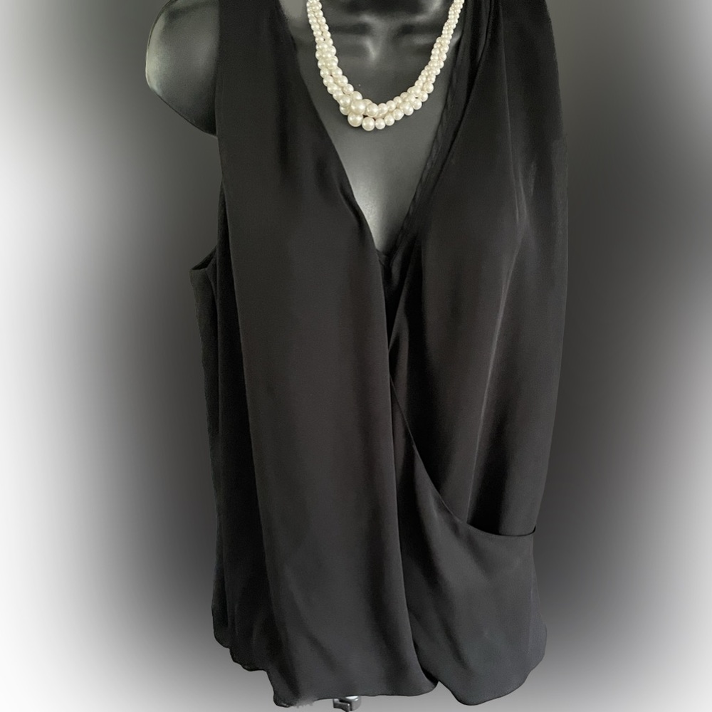 Versatile Ralph Lauren Sleeveless Black Shirt Blouse Size L
